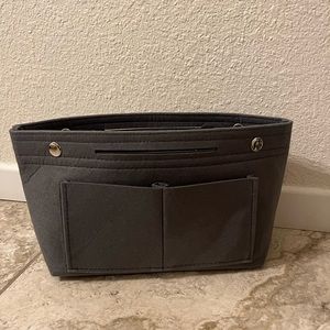 Purse organizer grey felt